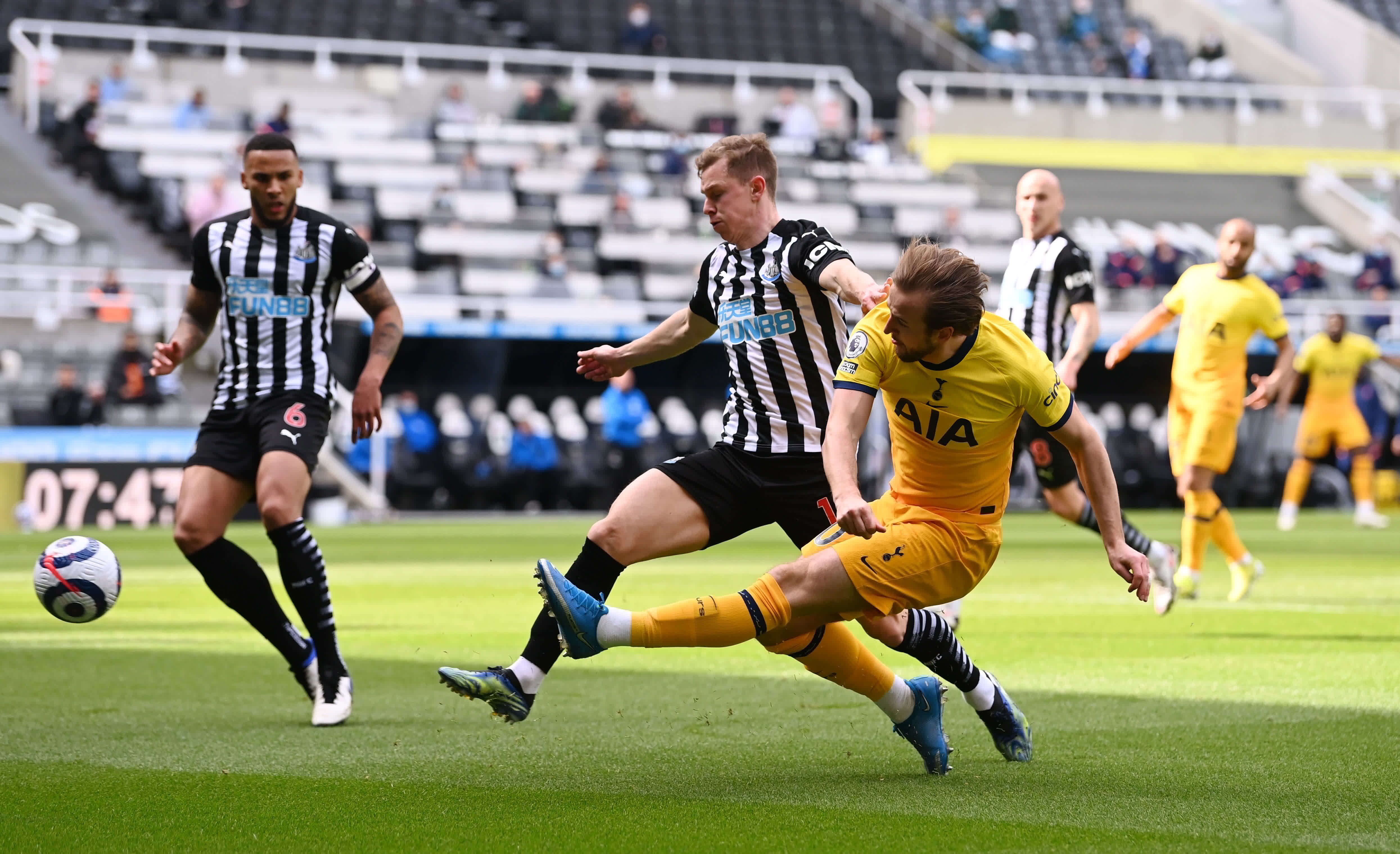 在此背景下 在此背景下